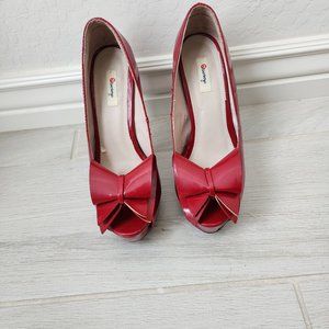 Olsenboye Red platform Heels, size 9
